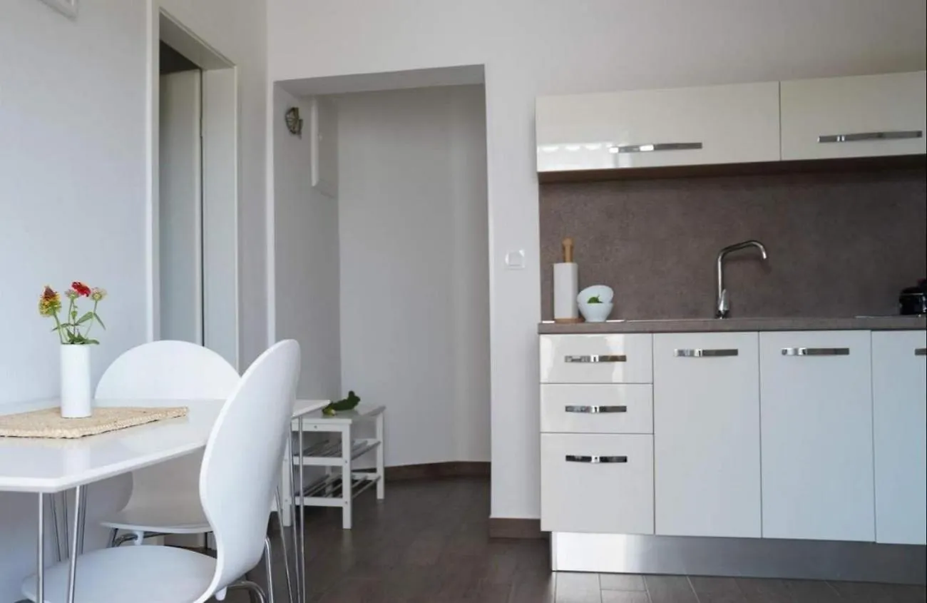 Apartments With A Parking Space Barbat, Rab - 22361 Barbat na Rabu